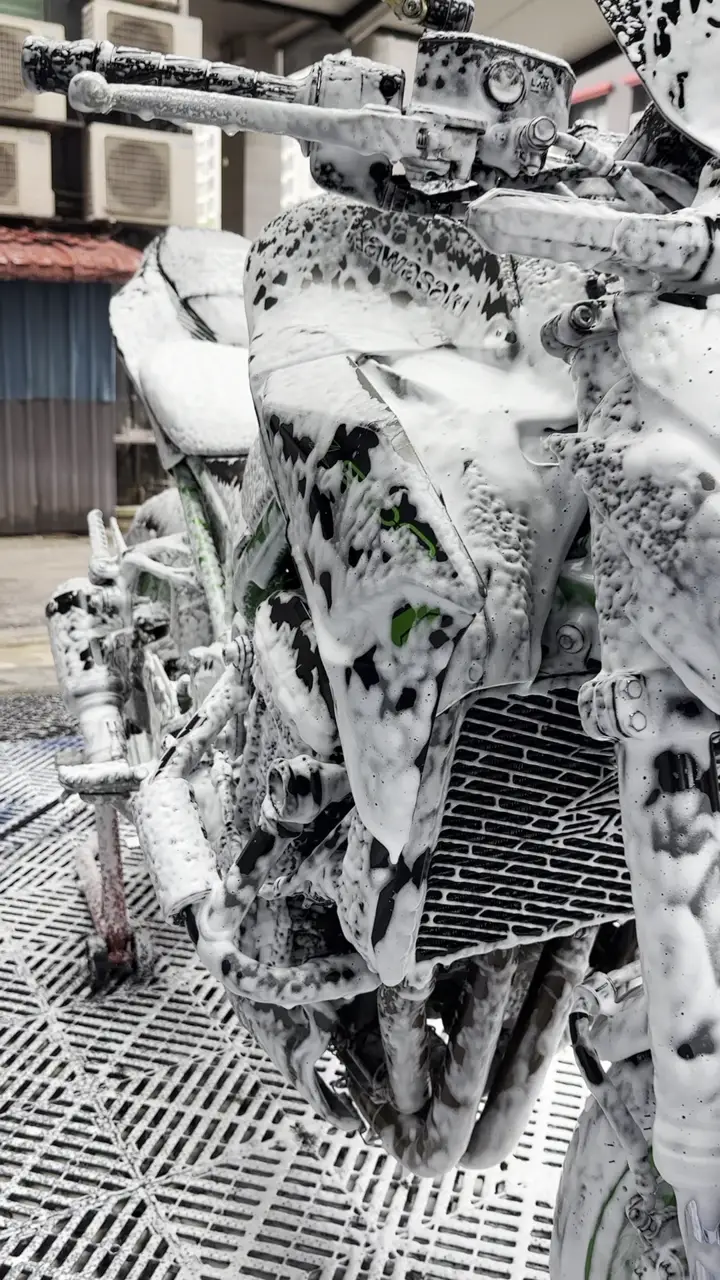 Motorcycle snow foam