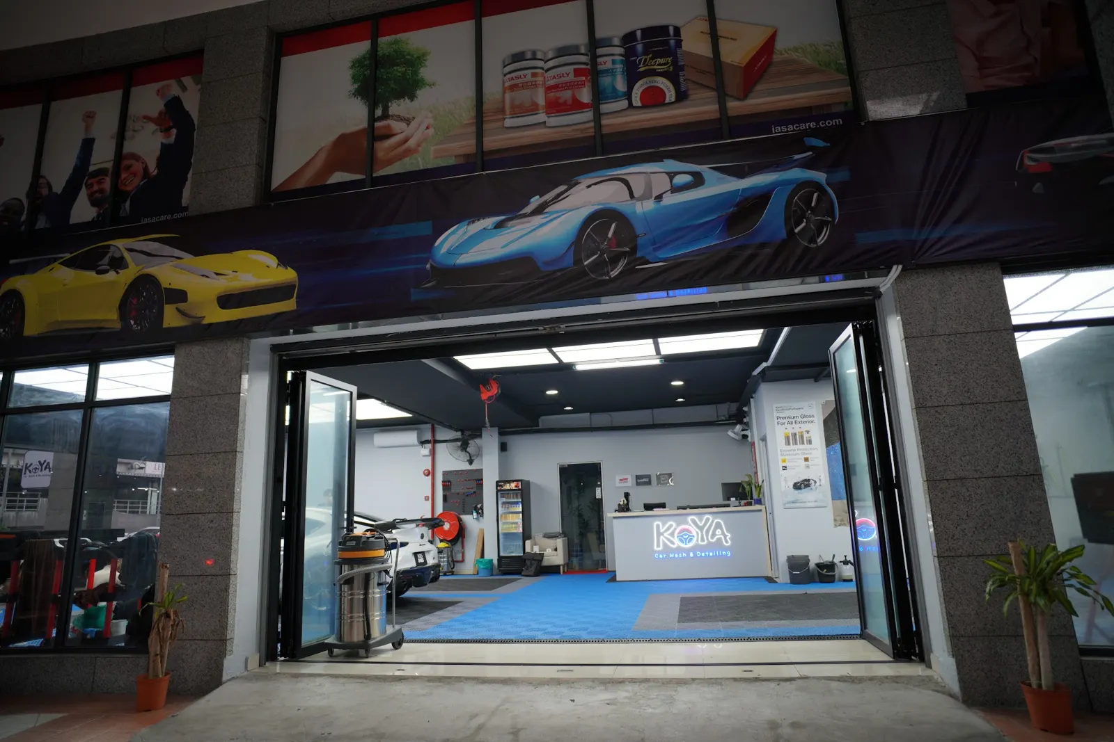 Open entrance into the KOYA detailing bay