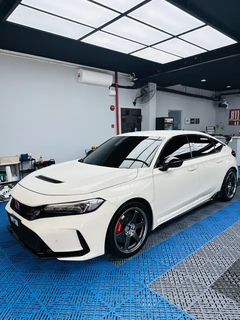 White Honda Civic Type R at KOYA