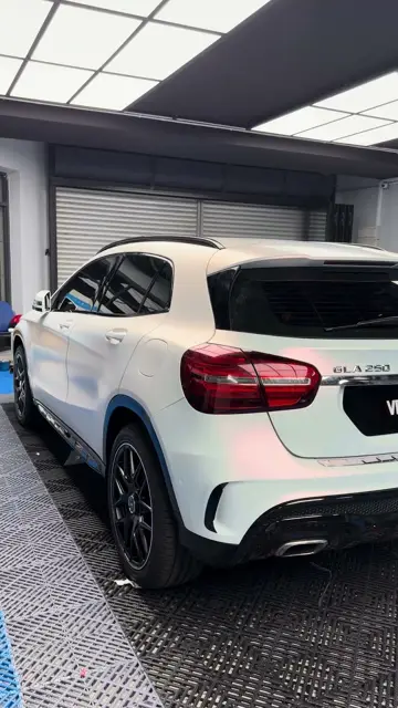 Mercedes GLA before wrap