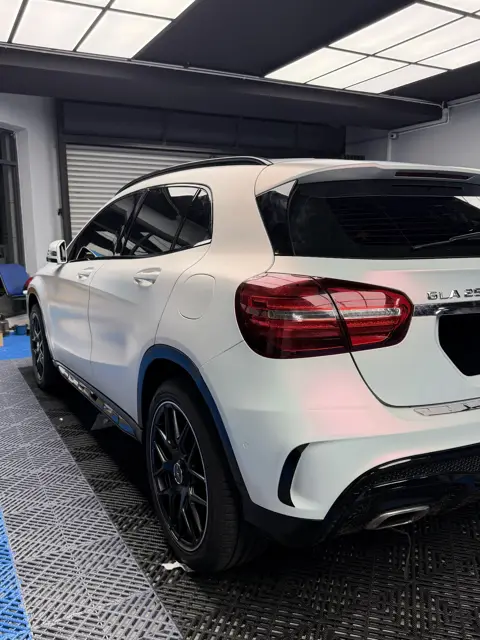 Mercedes GLA colour wrap in progress